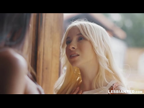❤️ Tüdruk tuleb paar kuud hiljem koju ja jõuab sööma oma kasuema tussu Super porno at et.vanalize.ru ﹏