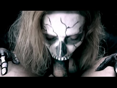 ❤️ Demon girl imeb kulli oma musta suuga ja neelab sperma. Super porno at et.vanalize.ru ﹏